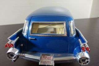 1:18 scale diecast 1959 Miller - Meteor Futura Cadillac Hearse Ambulance Combo 6