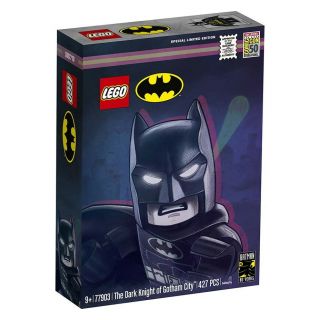 SDCC 2019 LEGO EXCLUSIVE DC BATMAN THE DARK KNIGHT OF GOTHAM CITY SET - IN HAND 4
