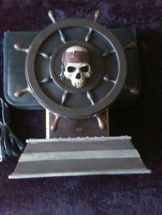 DISNEY PIRATES OF THE CARIBBEAN DEAD MANS CHEST DVD / CD PLAYER 7