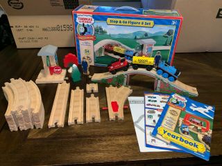 Thomas And Friends Wooden Railway Stop & Go Figure 8 Set Complete