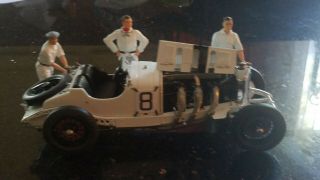 1:18 Cmc 1931 Mercedes - Benz Sskl 8 Limited Edition 082 With 3 Figurines.