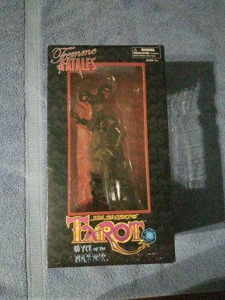 Femme Fatales Tarot Witch Of The Black Rose Figure Statue Mib