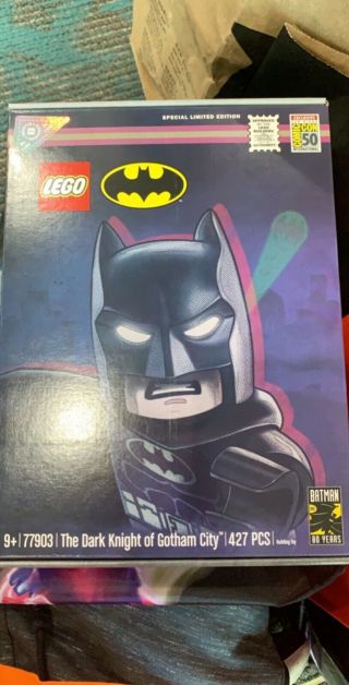 Sdcc 2019 Exclusive: Lego Batman - The Dark Knight Of Gotham City Set In Hand