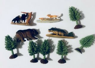 23 - Ray Zoo Animal plastic figures w/accessory fences 1992 - 1994 7