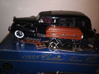1938 Cadillac Hearse Town Car 1/18 Scale