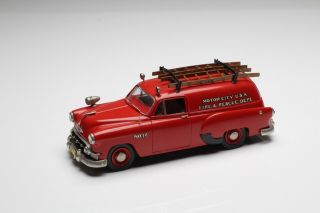 1/43 Motor City Usa Mc - 9fr 1953 Chevrolet Sedan Delivery " Fire Rescue "