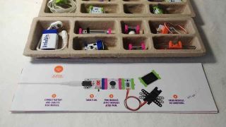 littleBits Electronics Deluxe Kit,  18 Bits,  Complete w/Instructions 8
