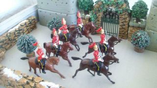 6 W BRITAINS 1952 FROM SET 2074 THE 1ST KING ' S DRAGOON GUARDS LEAD 3