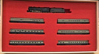 Con - Cor N Scale Baltimore & Ohio Hudson Steam Locomotive & Passenger Set