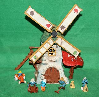 1981 Schleich Peyo Smurfs Windmill 40020,  5 Smurfs Loose Missing 1 Piece