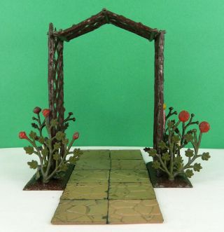 Pre War Britains Lead Miniature Garden Rustic Arch Flower Beds Flowers Etc 23pcs