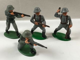 4 Toy Metal Lead Germany Soldiers Figures Barclay Wehrmacht 37