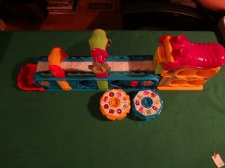 2009 Hasbro Play - Doh Mega Fun Factory Complete Conveyor,  Stamps,  And Hold/pusher