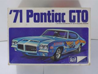 Mpc 1971 Pontiac Gto Model Kit 1 - 7111 - 200 1/25 Scale Opened Molded White Built