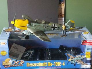 1:18 Ultimate Soldier Messerschmitt Me - 109e - 4 Adolf Galland 