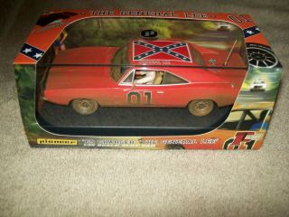 Pioneer 1/32 Scale General Lee Dodge Charger Moonshine Run Dpr W/ Daisy Po17