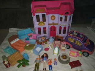 2010 Fisher Price Loving Family Grand Mansion Dollhouse W/ People & Furniture