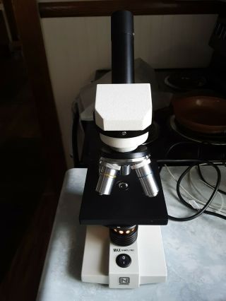 National 131 Microscope W / WF 10 × 18 MM Eyepiece. 8