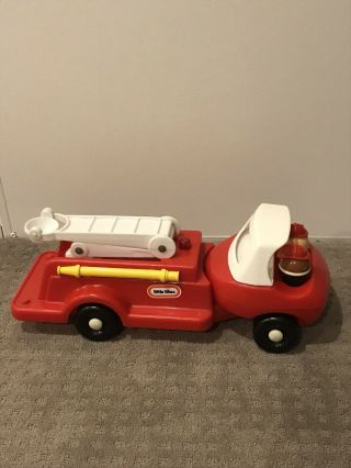 Vintage Little Tike Toddle Tots Fire Truck W/ 2 Firemen