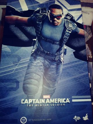 Hot Toys Mms245 Falcon " Captain America: Winter Soldier " Mcu