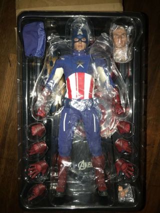 Hot Toys Mms 174 Avengers Captain America 1/6 Scale Marvel Figure