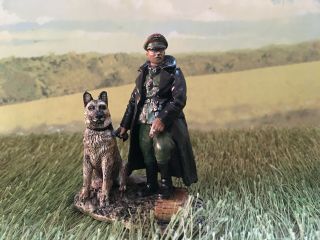 Figarti Miniatures German Officer And Dog World War II Retired 2
