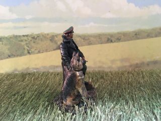 Figarti Miniatures German Officer And Dog World War II Retired 5