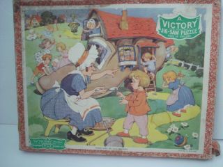 Vintage Victory Wooden Jig - Saw Puzzle " There Was An Old Woman " Complete W/ Box