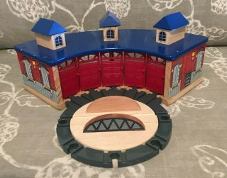 Thomas The Train Wooden Railway Roundhouse Tidmouth Shed Turntable Wood