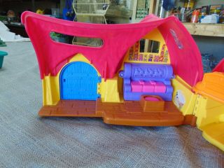 Fisher Price Little People Disney Snow White 7 Dwarfs Musical Cottage House 7