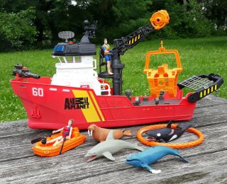Animal Planet Deep Sea Shark Research Ship Toys R Us People - Life Boat - Animals,