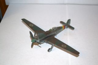 1:72 PROFESSIONAL BUILT MODEL WWII GERMAN AIRCRAFT TA - 152 REVELL 2