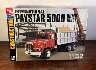 Amt Ertl International Paystar 5000 Dump Truck Model Kit 31007 Bags 1:25