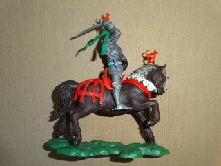 BRITAINS SWOPPET KNIGHT 1452,  MOUNTED ATTACKING WITH SWORD,  UK,  Toy Soldiers 6
