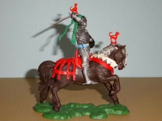 BRITAINS SWOPPET KNIGHT 1452,  MOUNTED ATTACKING WITH SWORD,  UK,  Toy Soldiers 8