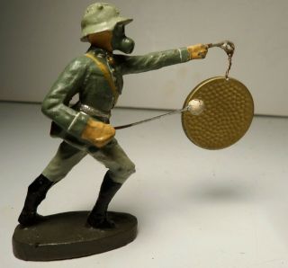 German WW 2 Lineol Elastolin - Soldier w/ Gasmask - Gas Alarm Warning 2