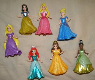 X7 Disney Princess Magiclip Magic Clip Dolls W/ Dresses Ariel Belle Tiana Aurora