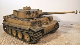 Built 1/25 Tiger 1 Early Version German Panzer Ww 2 Tank Professionally Built