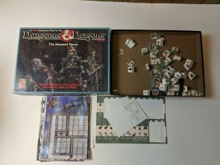 Tsr Boardgame Dungeons & Dragons Board Game - The Haunted Tower Box