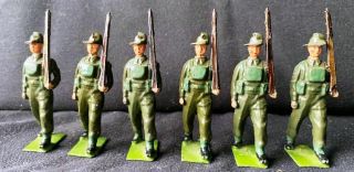 Britains Toy Lead Soldiers Australian Infantry Battle Dress Marching Slope 2031