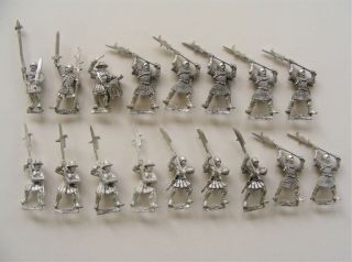 Warhammer Oop Metal Bretonnian Men - At - Arms Halberds W/command