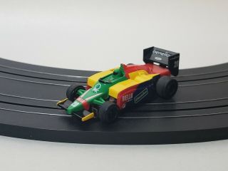 Tomy Benetton 20 F1 w/FORD LOGO Slot Car No.  9111 2