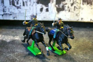 Britains Deetail Vintage Acw Civil War Union Mounted Cavalry 2 Figures Poses