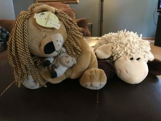 First And Main Peacemakers Plush Lion And Lambs