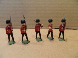 Britains 5 Lead Soldiers Royal Fusiliers 4 W/ Moveable Arms Vintage