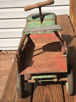 VINTAGE RED AND GREEN KEYSTONE RIDE - EM DUMP TRUCK ANTIQUE METAL TOY TRUCK 9