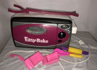 Hasbro Easy Bake Oven & Snack Center 2003 Pink