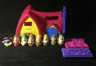 Fisher Price Little People House Set Snow White Seven 7 Dwarfs Musical Cottage
