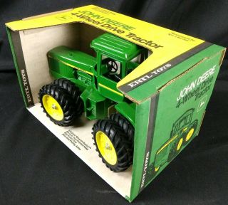 NOS Ertl Toys John Deere 8630 4 Wheel Drive 597 die cast tractor duals 1975 3