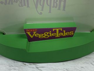 Veggie Tales Big Idea Hallmark Figurine 1999 Madame Blueberry & Annie Onion 8
